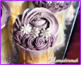    Purple-cup-cake1