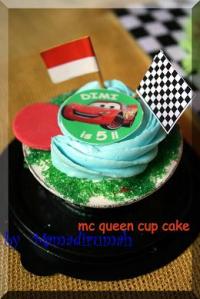 mc queen cup cake